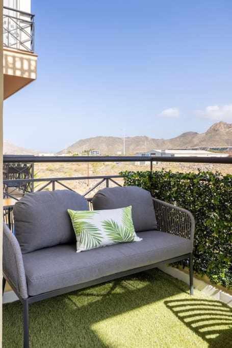 Sunnyland Apartment Arona Cho Dış mekan fotoğraf